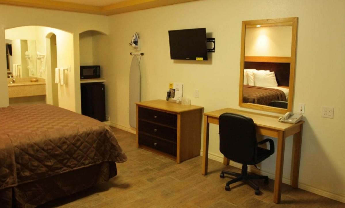 Maverick Inn 伊格尔帕斯 外观 照片
