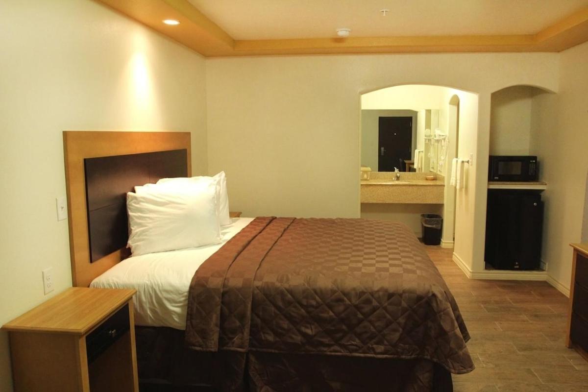 Maverick Inn 伊格尔帕斯 外观 照片